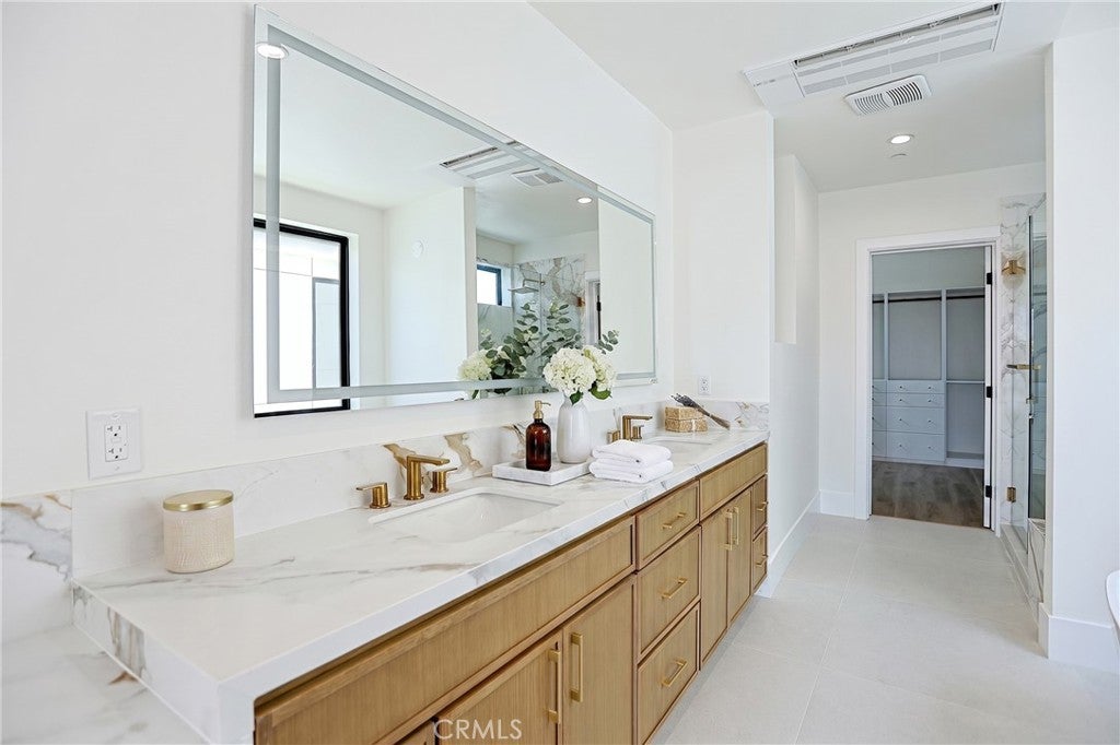 109 9th, Huntington Beach CA 92648 - Photo 7