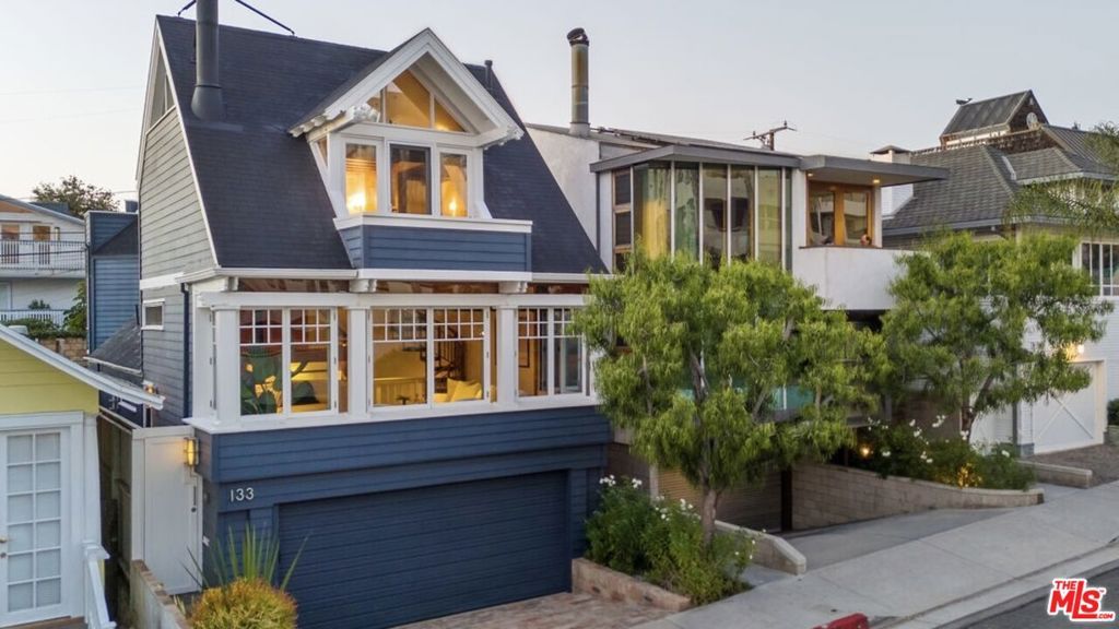 Photo of 133 Ocean Park Boulevard, Santa Monica, CA 90405 (MLS # 25592369)