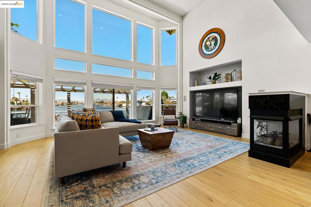 DELTA WATERFRONT ACCESS - Residential