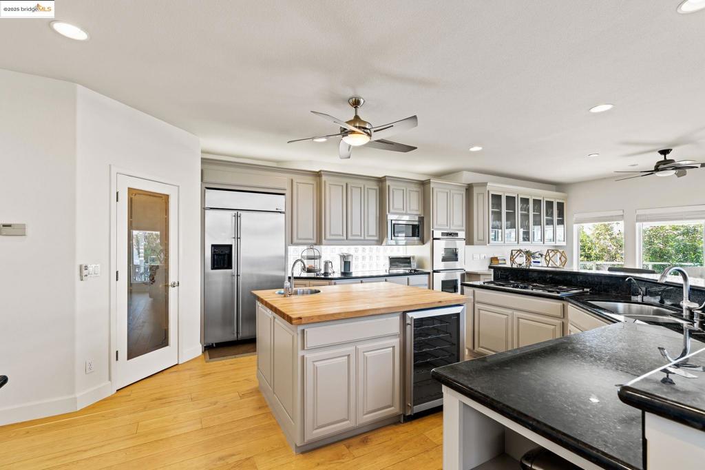 DELTA WATERFRONT ACCESS - Residential