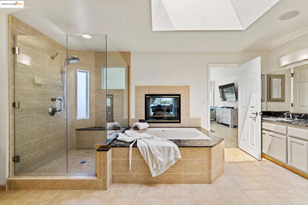 DELTA WATERFRONT ACCESS - Residential