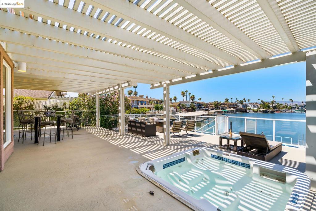 DELTA WATERFRONT ACCESS - Residential