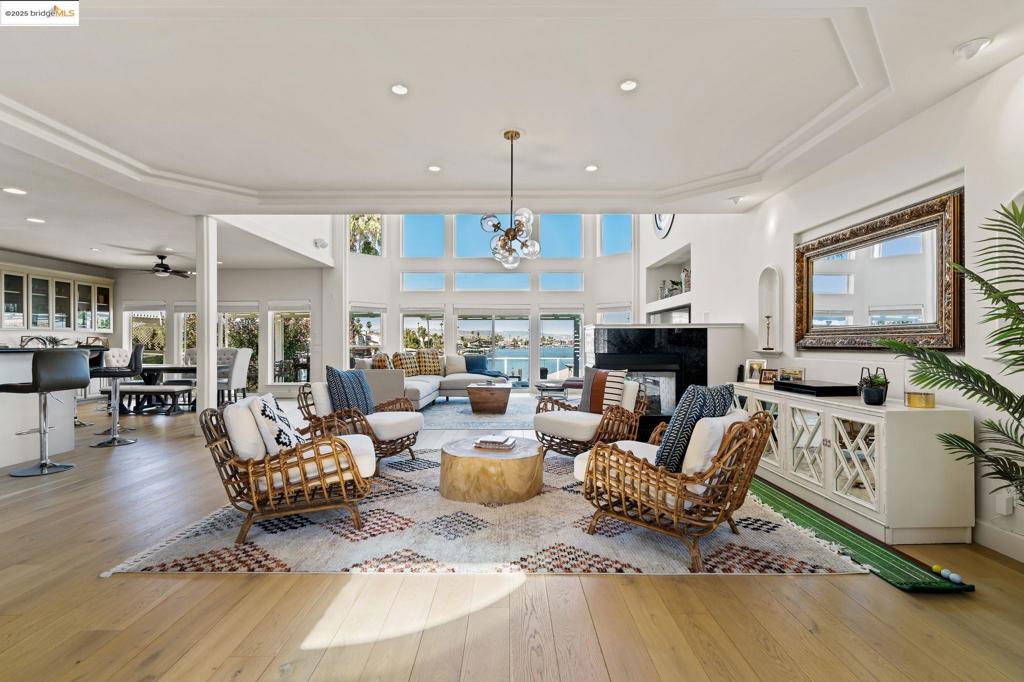 DELTA WATERFRONT ACCESS - Residential