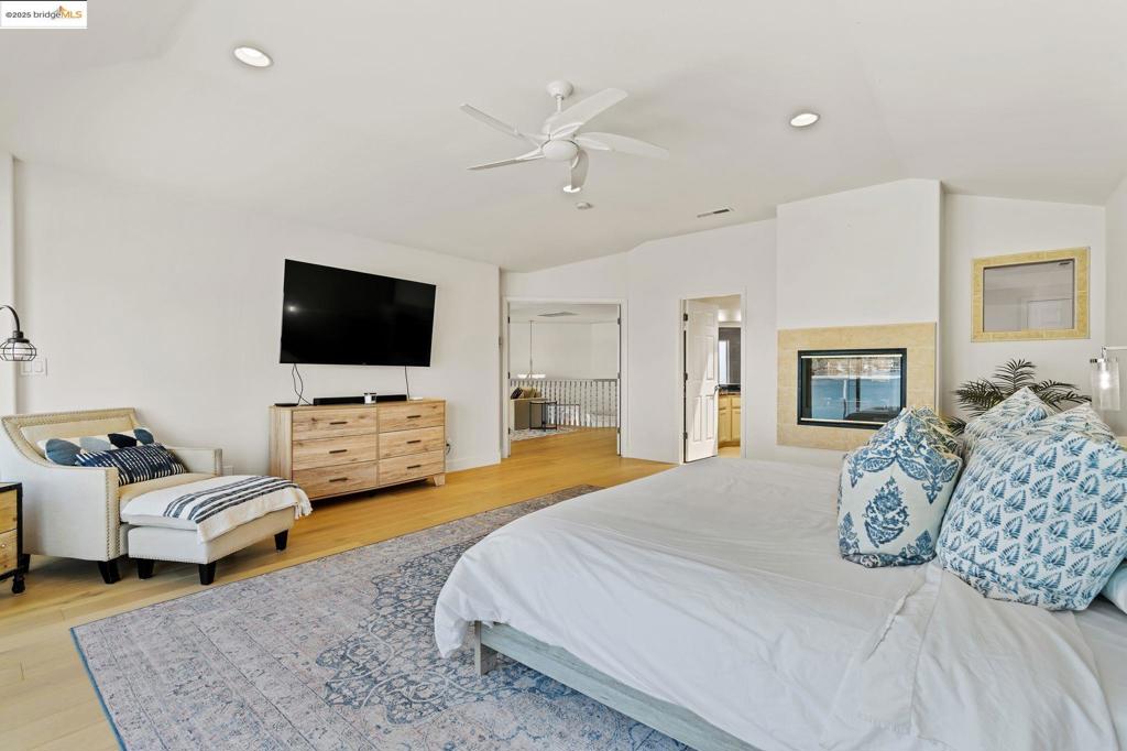 DELTA WATERFRONT ACCESS - Residential