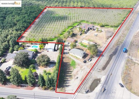 Photo of 8190 French Camp Dr Rd, Manteca, CA 95336 (MLS # 41115563) Photo of 8190 French Camp Dr Rd, Manteca, CA 95336 (MLS # 41115563)