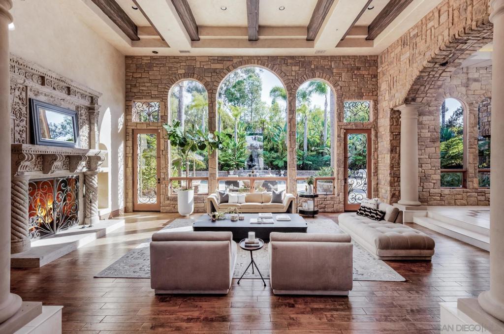 Properties 4 17949 Circa Oriente