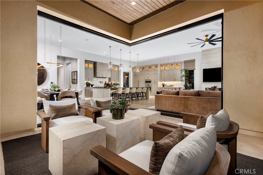520 WESTRIDGE
