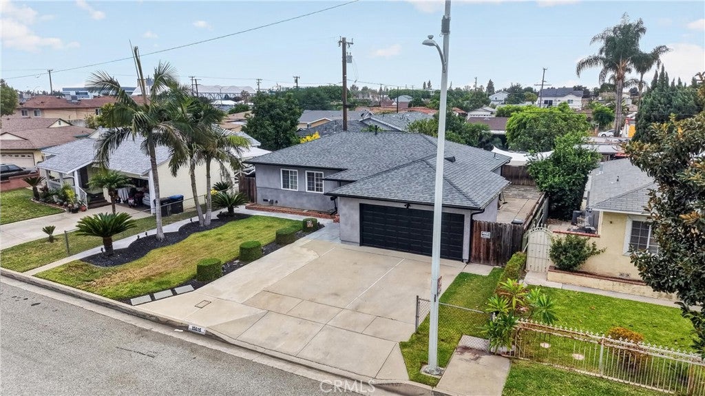 Properties 4 15615 Harvest Avenue