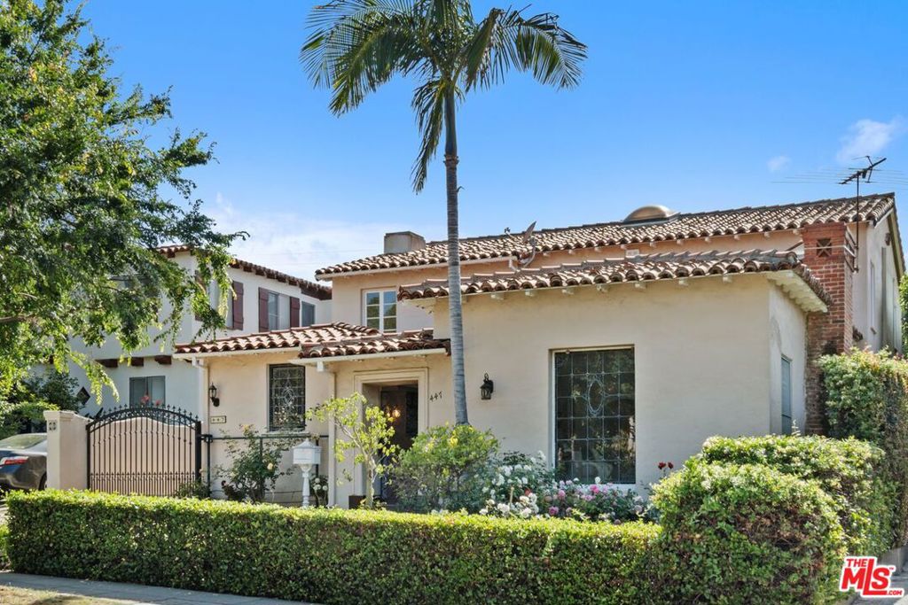 447 El Camino Drive