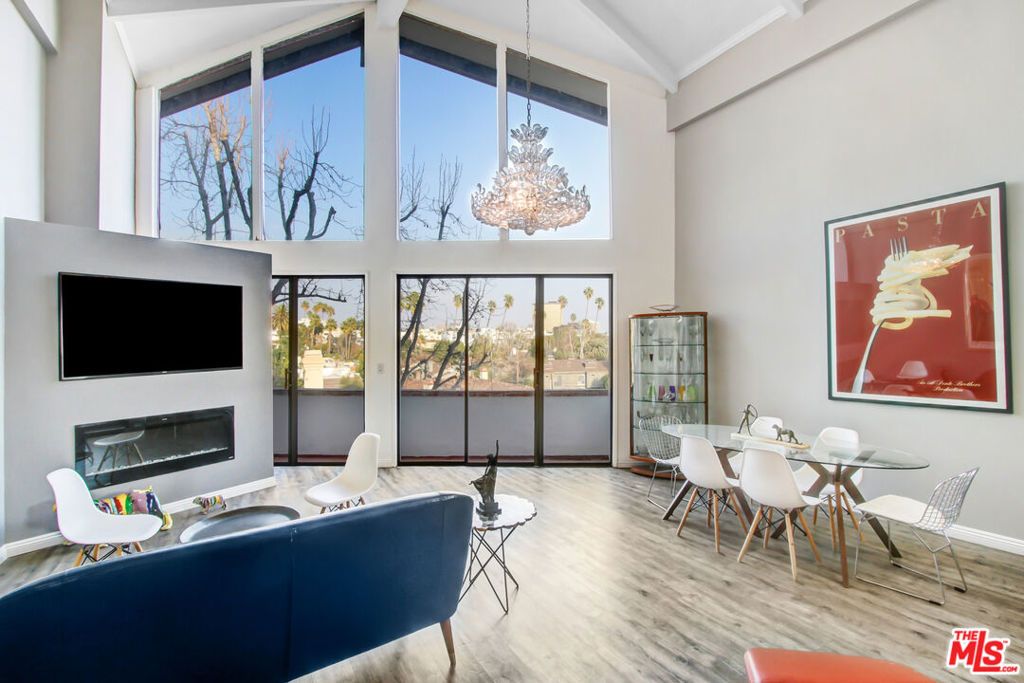 Photo of 831 S Gretna Green Way #302, Los Angeles, CA 90049 (MLS # 26834753)