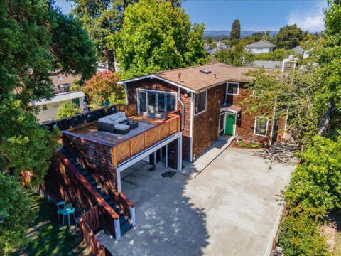Photo of 334 Pennsylvania Avenue, Santa Cruz, CA 95062 (MLS # ML82051333)