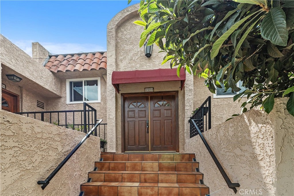 2504 Skyline Drive