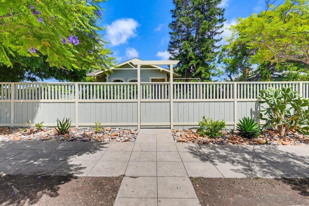 1353 Edgemont