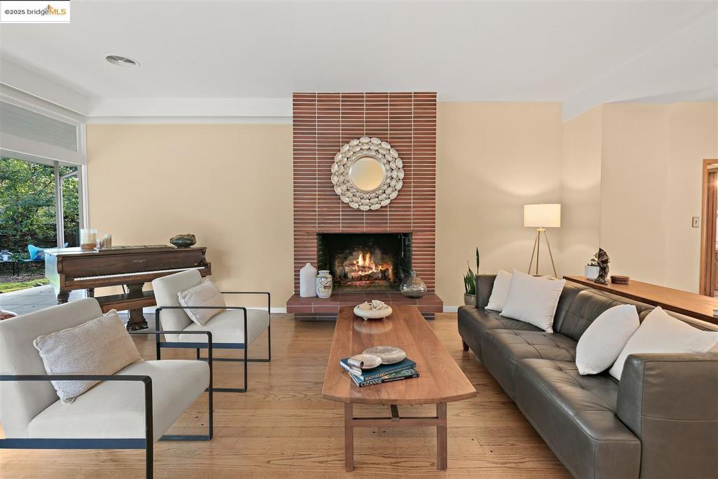 LE BRUN ESTATES - Residential