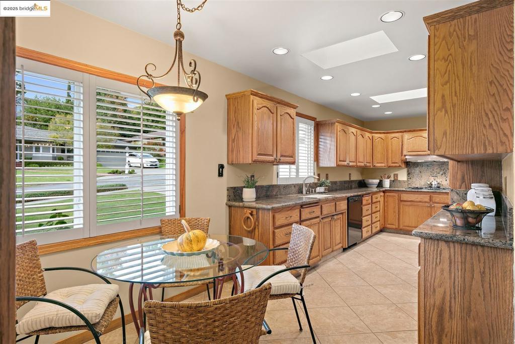 LE BRUN ESTATES - Residential