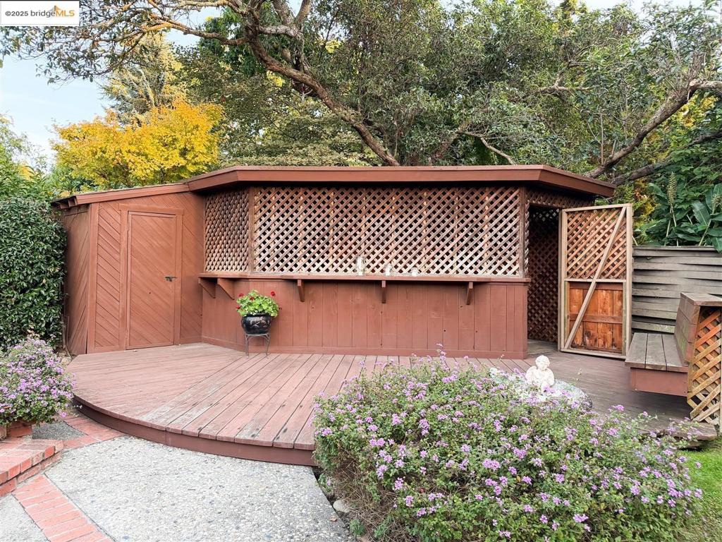 LE BRUN ESTATES - Residential