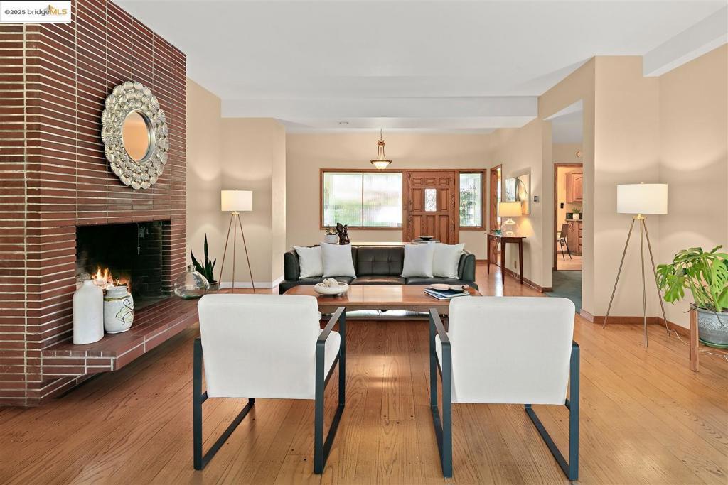 LE BRUN ESTATES - Residential