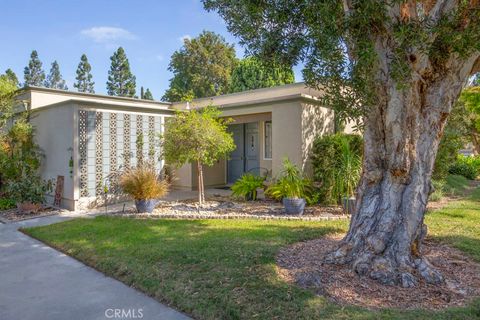Photo of 111 Via Estrada #A, Laguna Woods, CA 92637 (MLS # OC25234937)