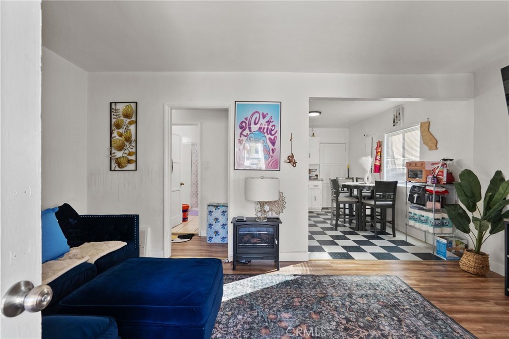 11816 Victory Boulevard