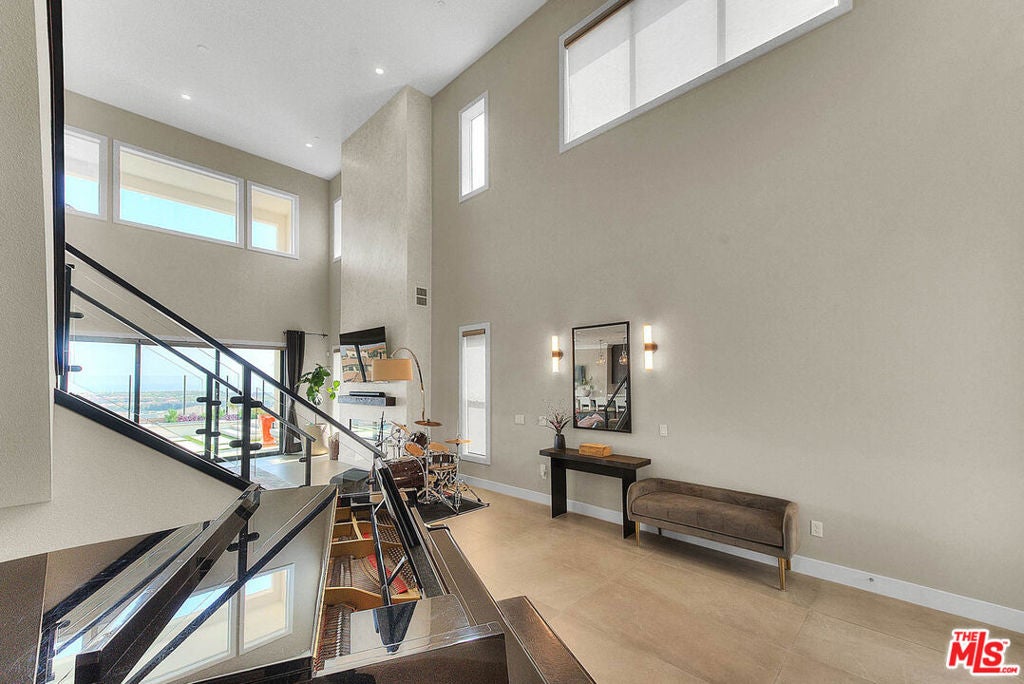 20558 W Overlook Court