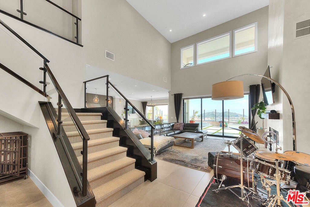 20558 W Overlook Court