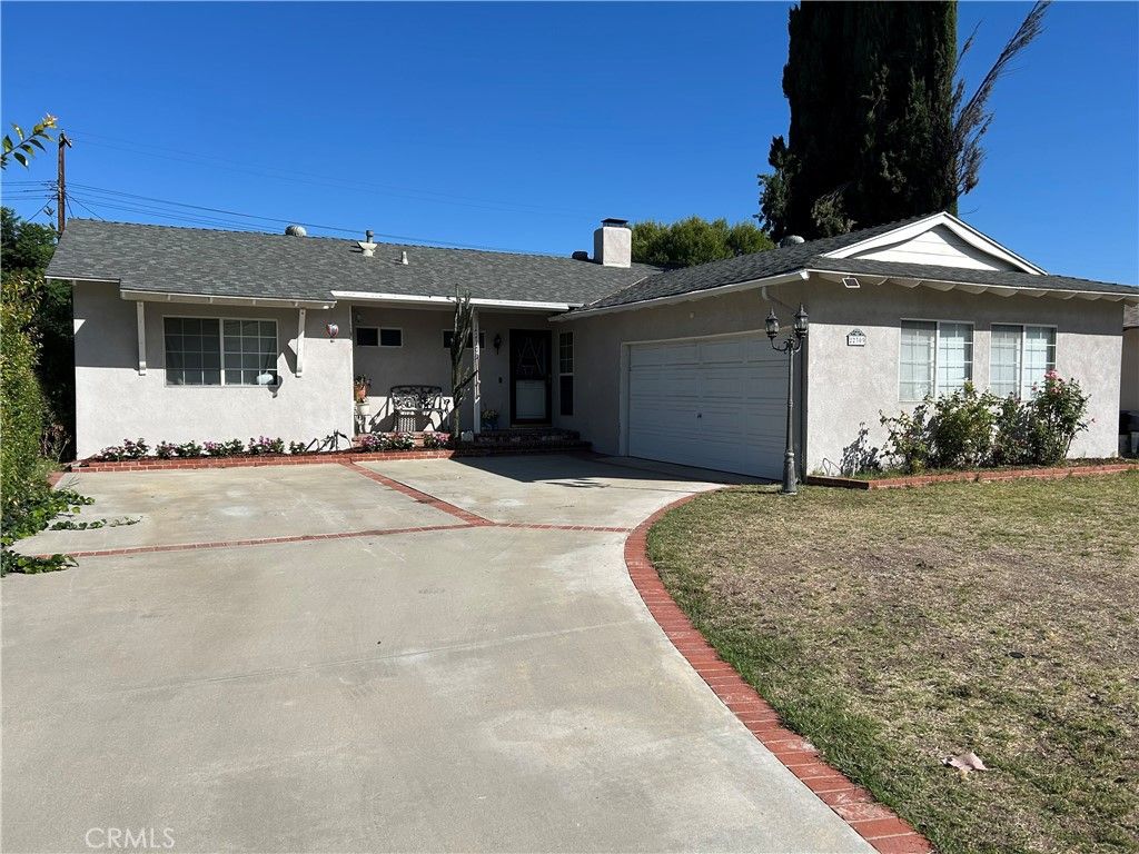 Photo of 22309 Hamlin Street, Woodland Hills, CA 91303 (MLS # SR25241190)