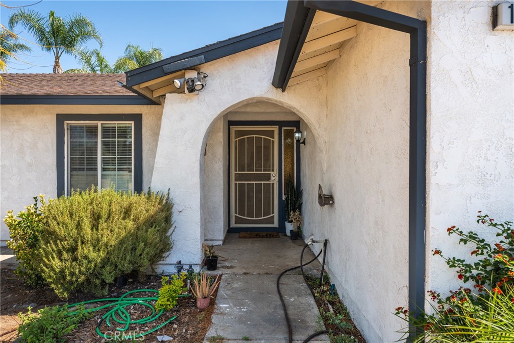 1028 W Woodcrest