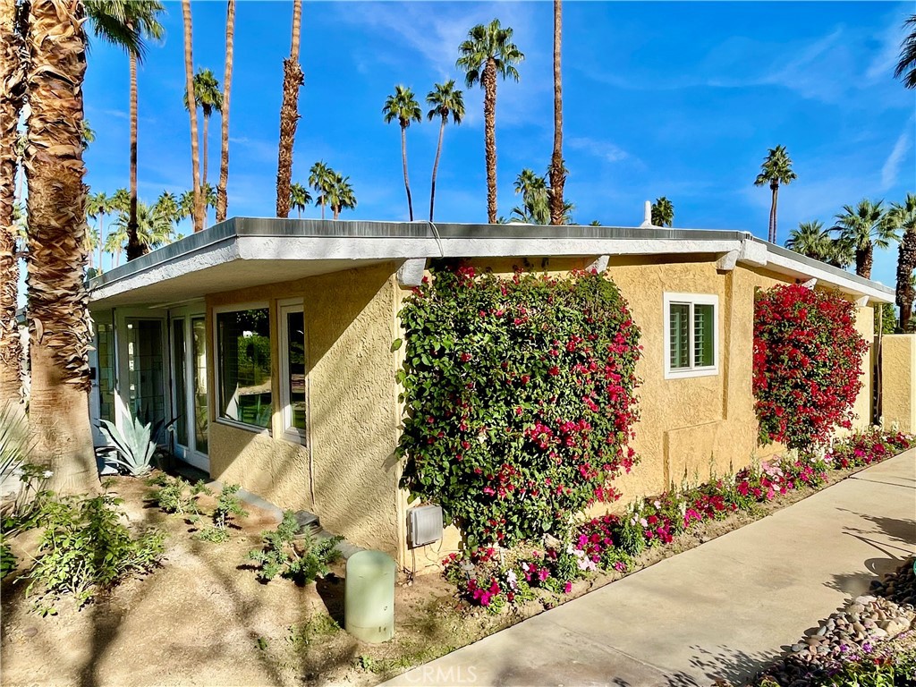 Thunderbird Palms (32203) - Residential