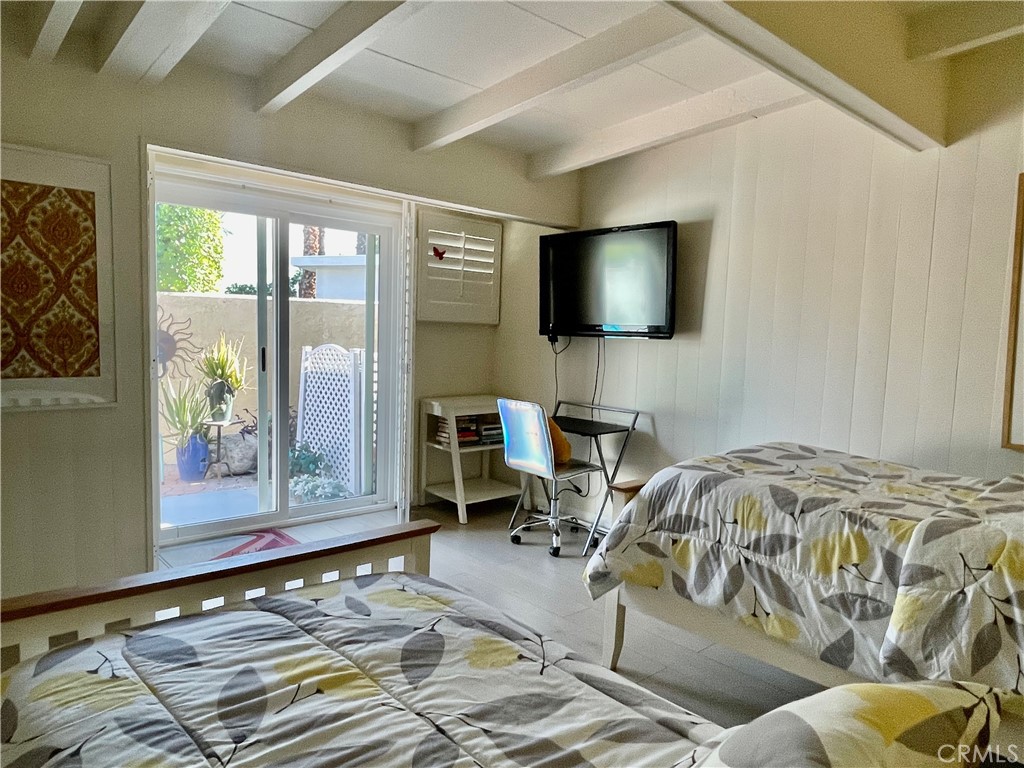 Thunderbird Palms (32203) - Residential