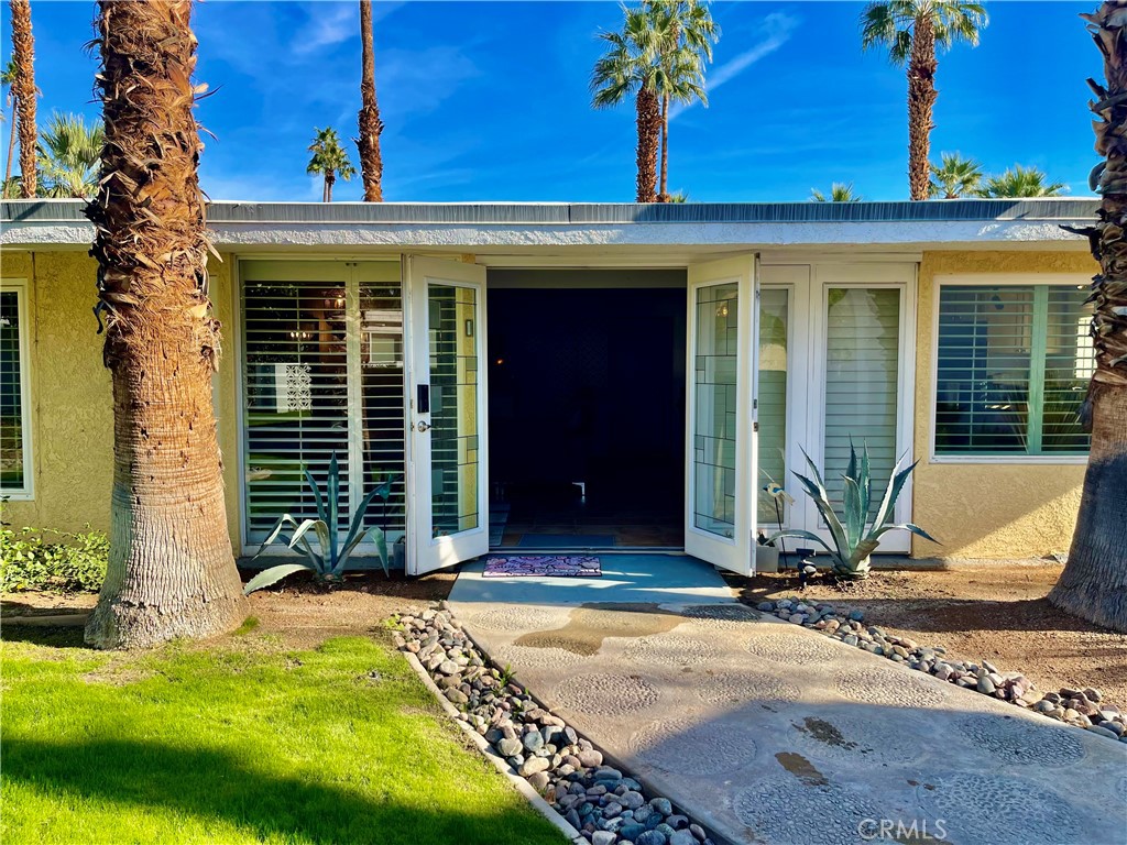 Thunderbird Palms (32203) - Residential