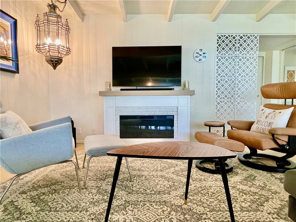 Thunderbird Palms (32203) - Residential