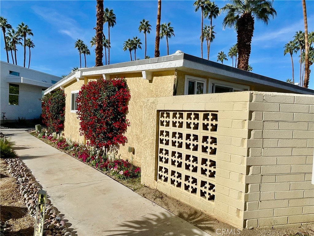 Thunderbird Palms (32203) - Residential