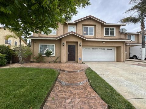 Photo of 949 Barrera Street, Soledad, CA 93960 (MLS # ML82044818)