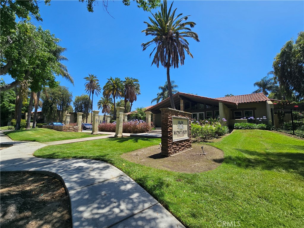 1345 Cabrillo Park Drive J07