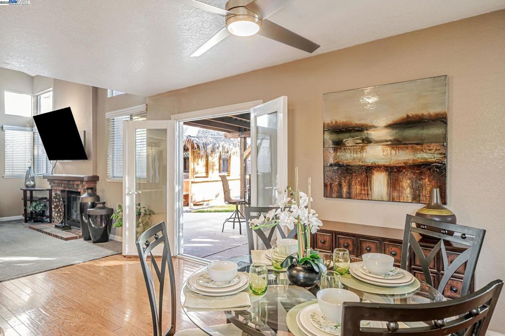 SPRINGWOOD MEAD - Residential