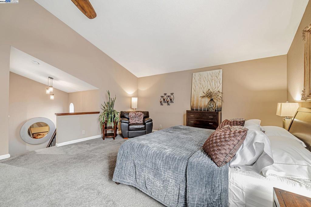SPRINGWOOD MEAD - Residential