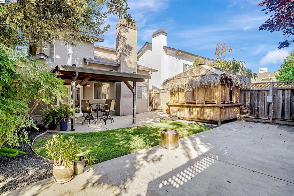 SPRINGWOOD MEAD - Residential