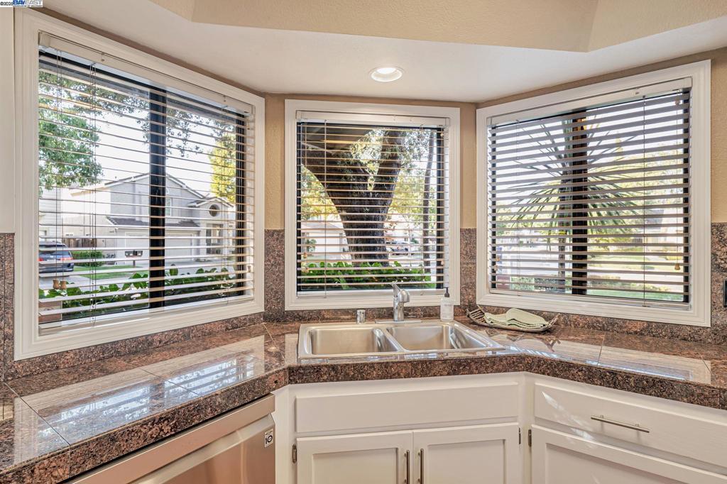 SPRINGWOOD MEAD - Residential