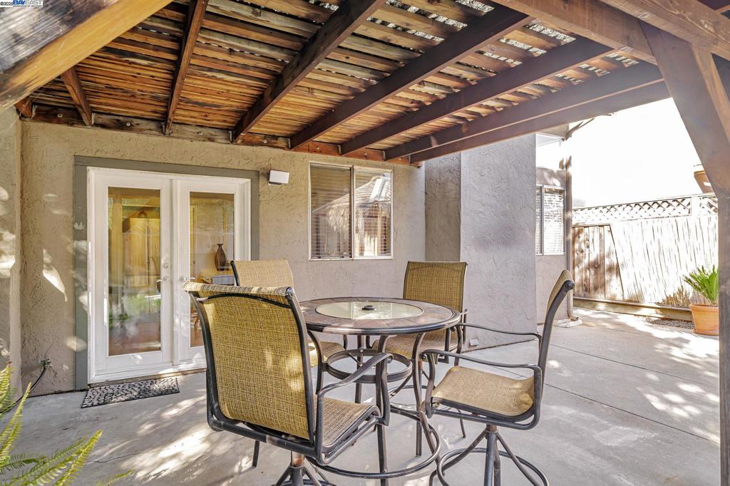 SPRINGWOOD MEAD - Residential
