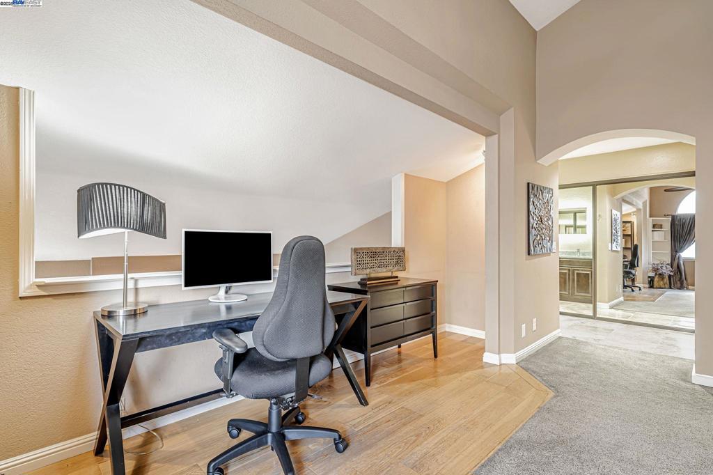 SPRINGWOOD MEAD - Residential