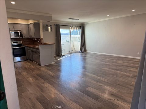 Photo of 10749 New haven Street, Sun Valley, CA 91352 (MLS # GD26116078)