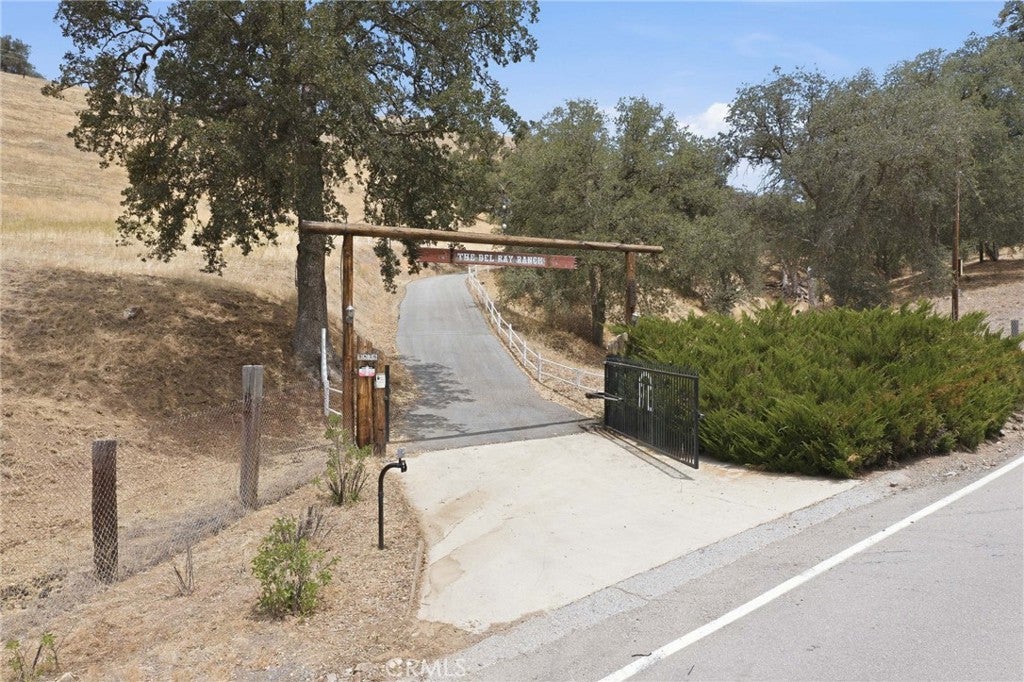 9836 Hwy 155