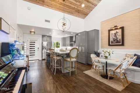 Tiny photo for 4575 Gateshead Bay, Oxnard, CA 93035 (MLS # V1-35480)