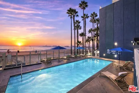 25 15th Place Unit 101, Long Beach, CA 90802 - MLS#: 26668359