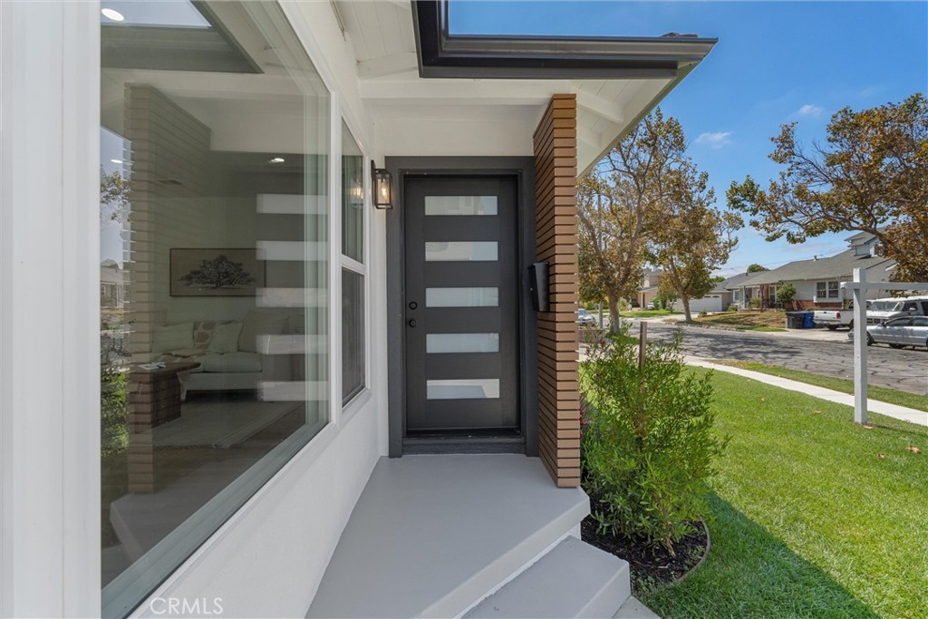 19910 Bernist Avenue