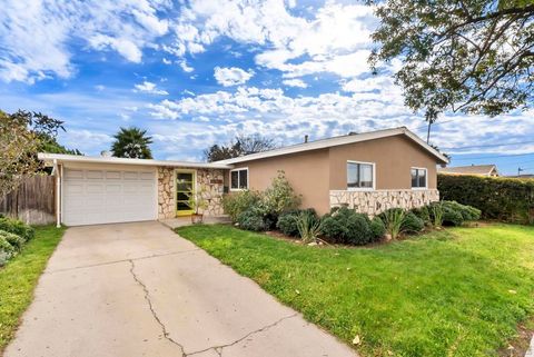 4635 Cheshire St San Diego CA 92117