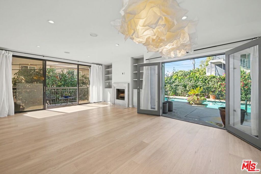 Photo of 1021 Westmount Drive #102, Los Angeles, CA 90069 (MLS # 26648271)