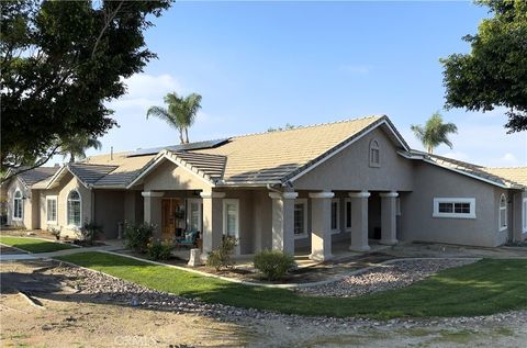 17492 Mariposa Avenue Riverside CA 92504