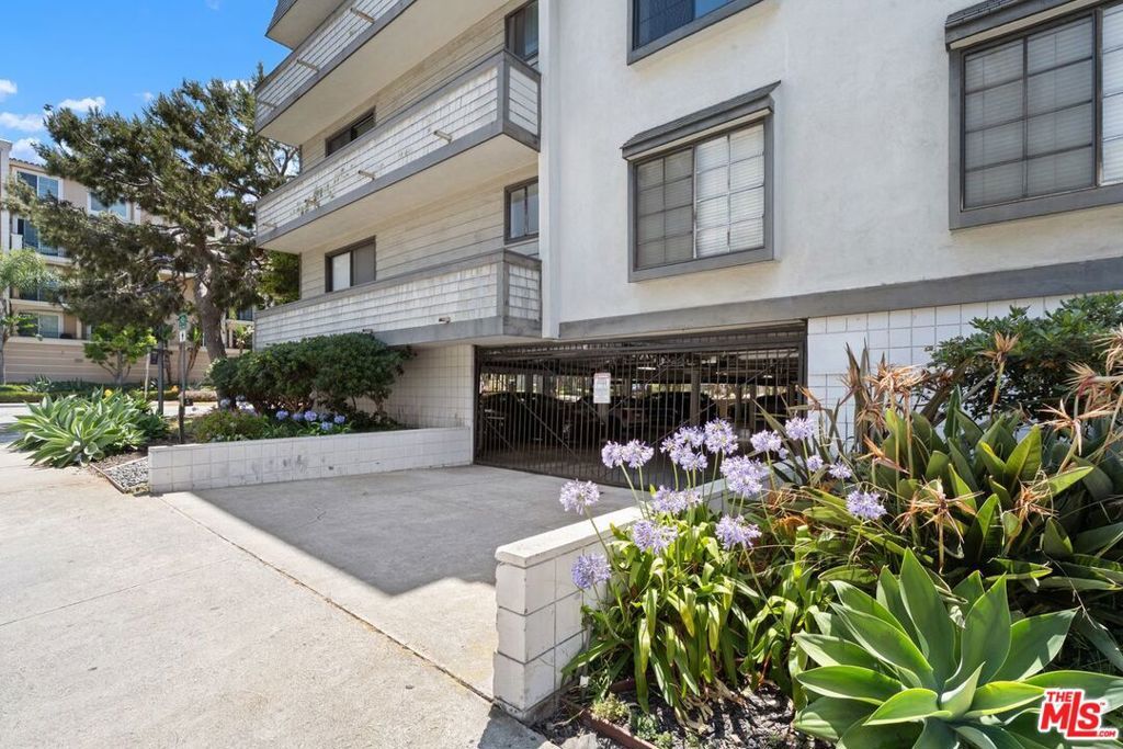 Photo of 306 Bora Bora Way #202, Marina Del Rey, CA 90292 (MLS # 25557355)