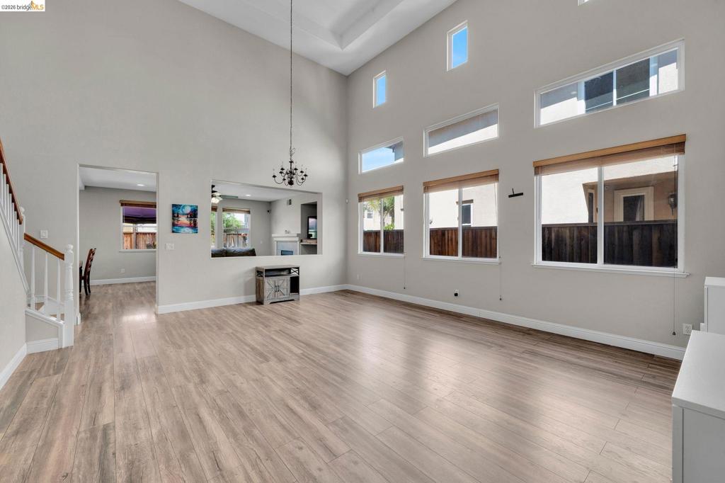 2340 Cambridge Dr